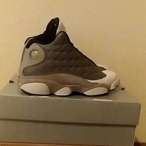 Nike air jordan 13s atmosphere gray